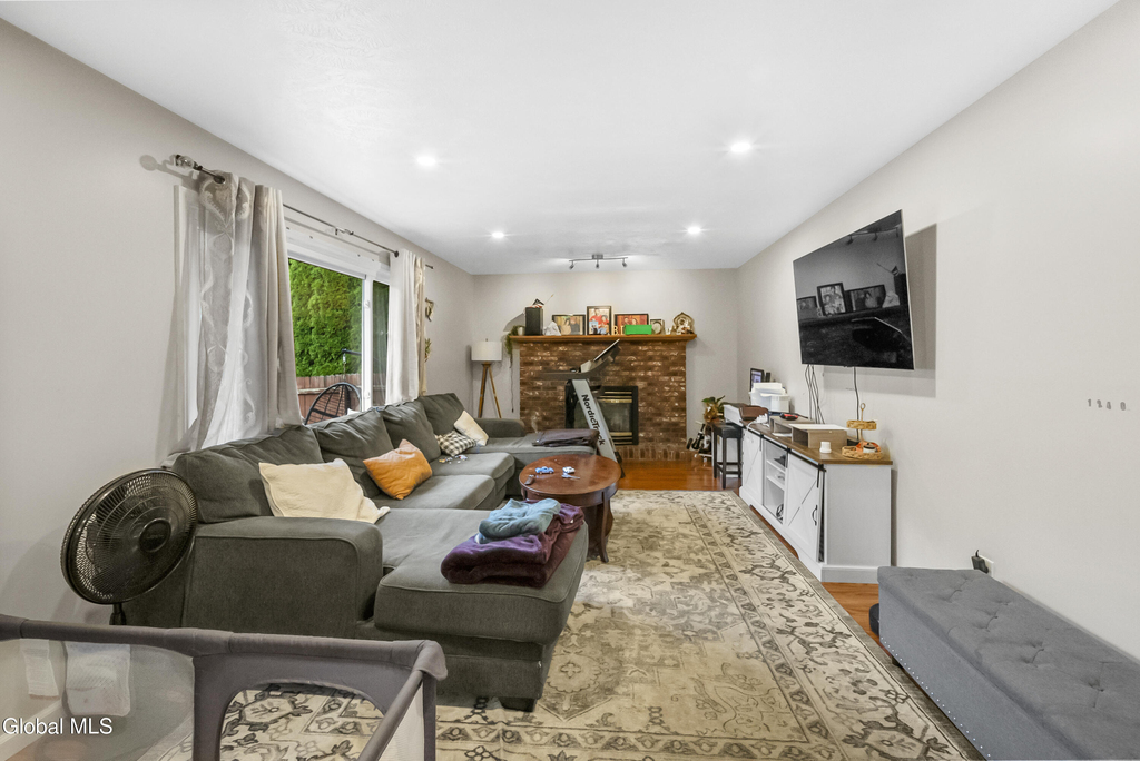 31 Berkshire Drive - Photo 20