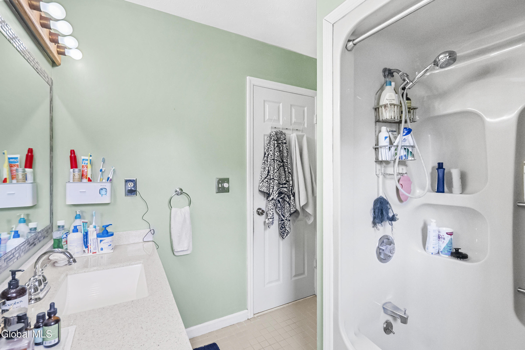 31 Berkshire Drive - Photo 43
