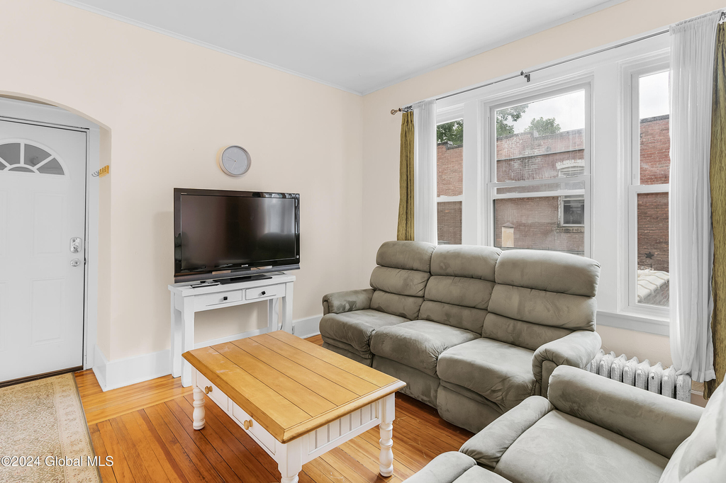 2209 15th Street - Photo 2