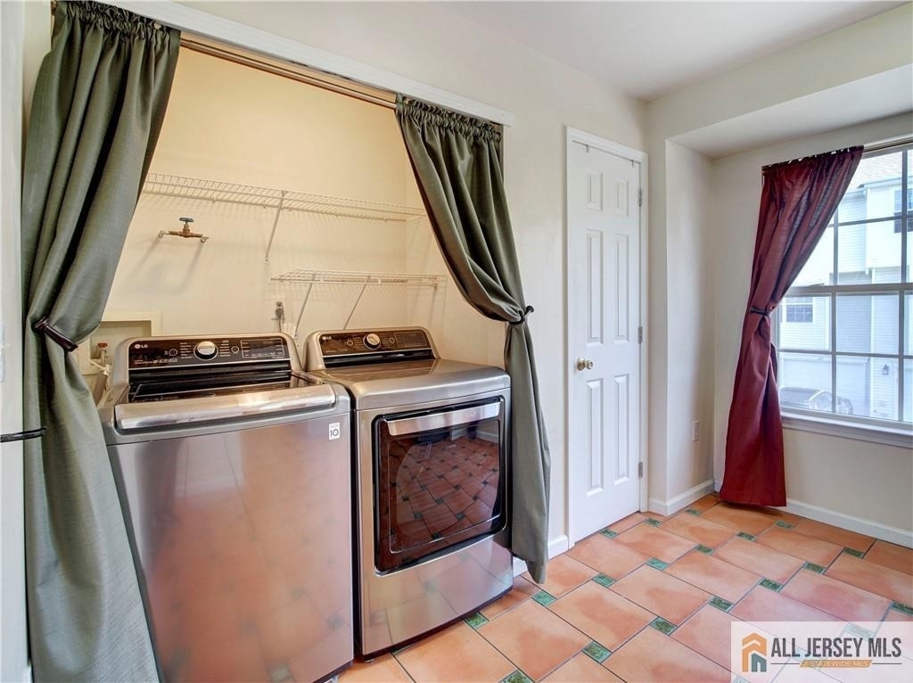 83 Nathan Boulevard - Photo 7