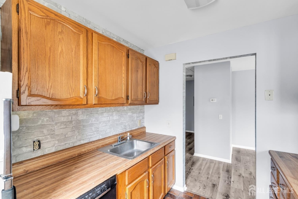 1595 E 2nd Street - Photo 7