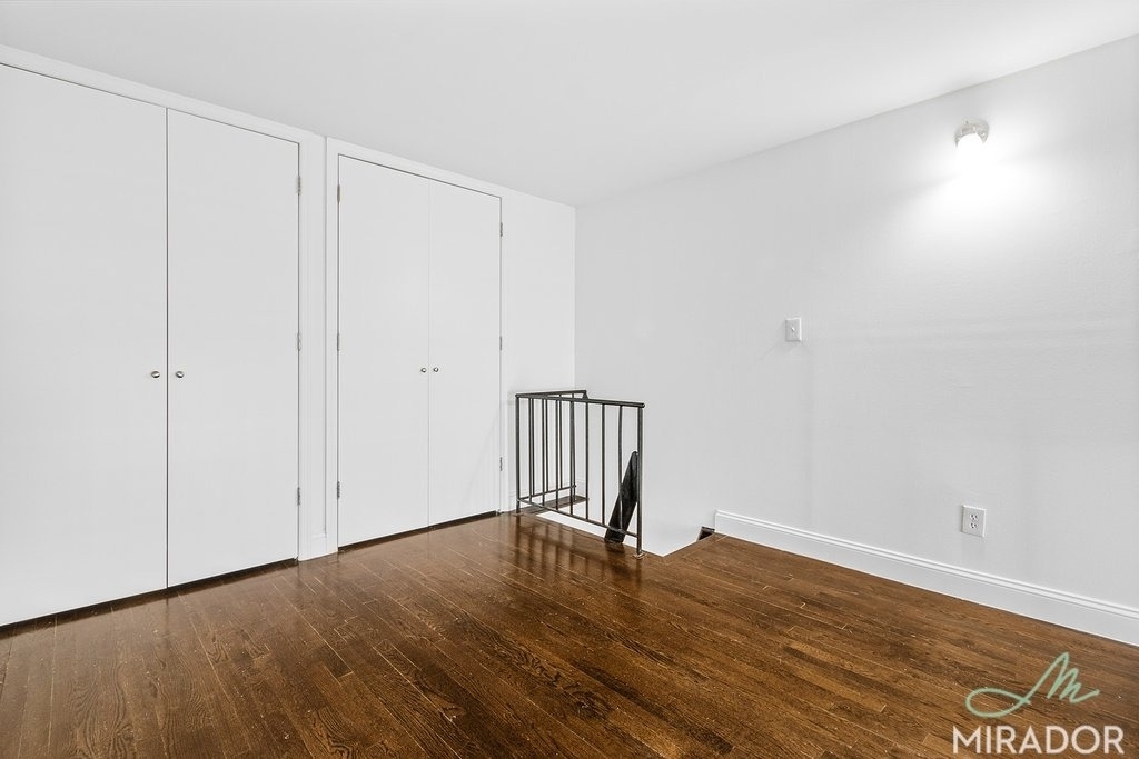 27 W 16th Street - Photo 6