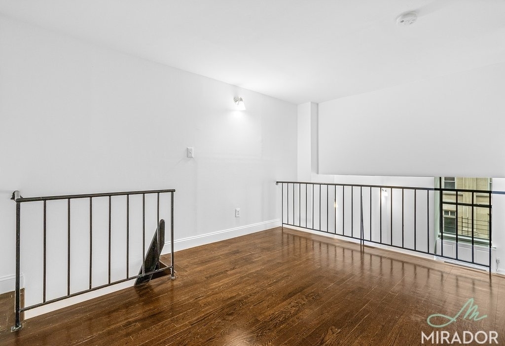 27 W 16th Street - Photo 5