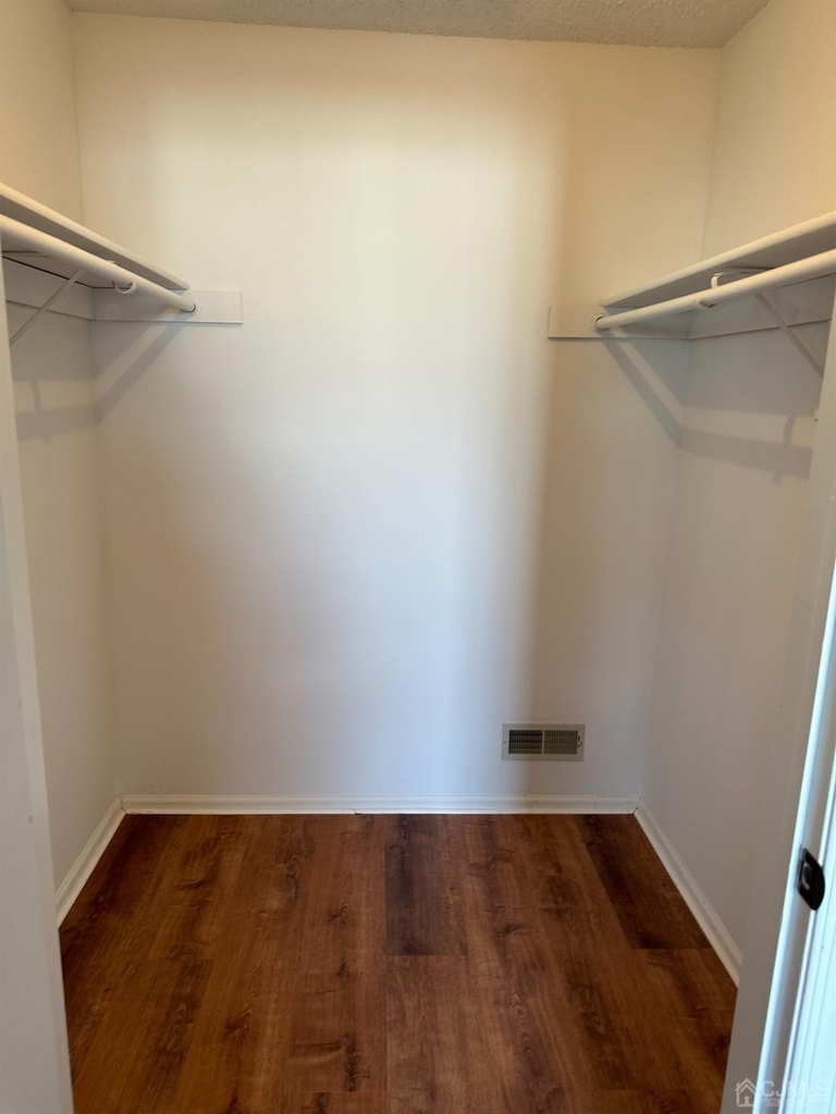 498 Witney Court - Photo 8