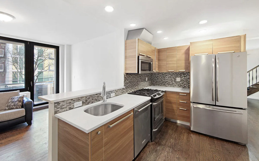 2833 Ocean Parkway - Photo 4