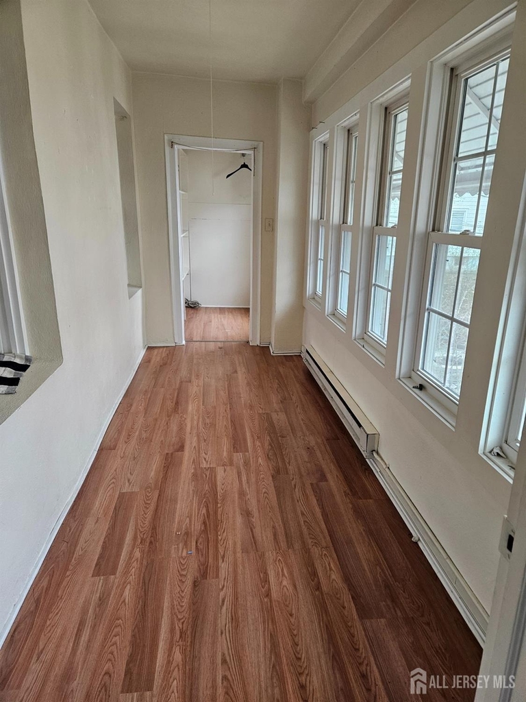427 Magnolia Street - Photo 2