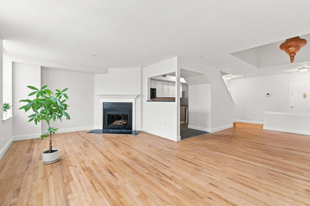 170 John Street - Photo 1