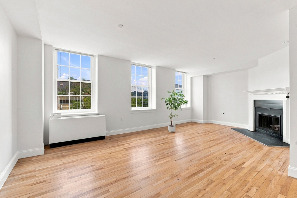 170 John Street - Photo 0