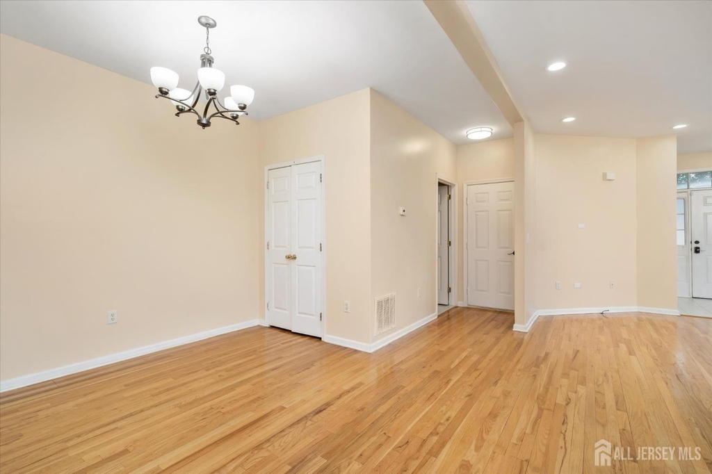 80 Tennyson Road - Photo 9