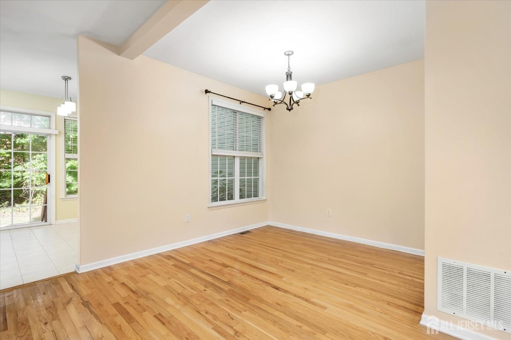 80 Tennyson Road - Photo 8