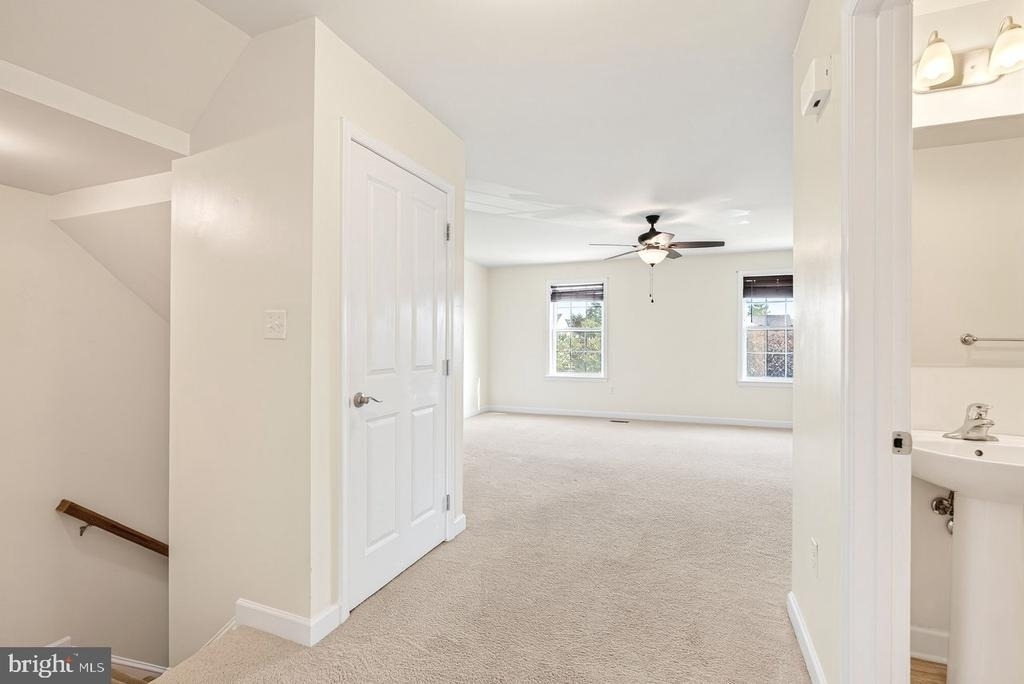 521 Hotchkiss Drive - Photo 13