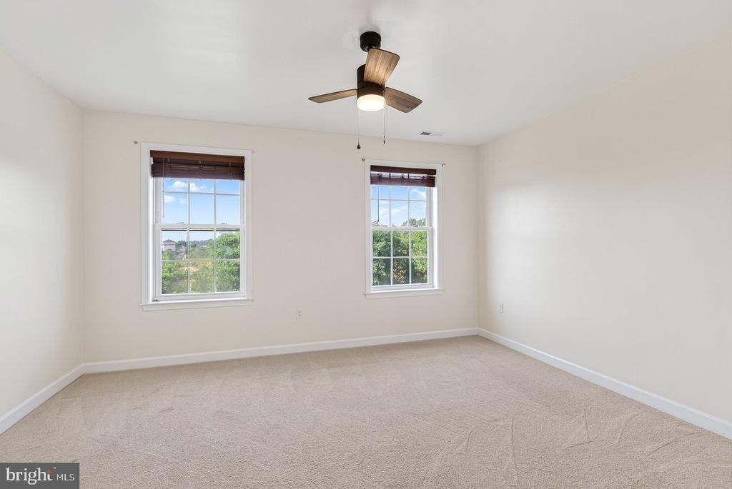 521 Hotchkiss Drive - Photo 15