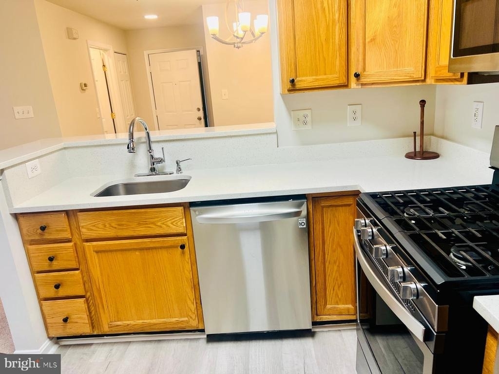 1049 Gardenview Loop - Photo 5