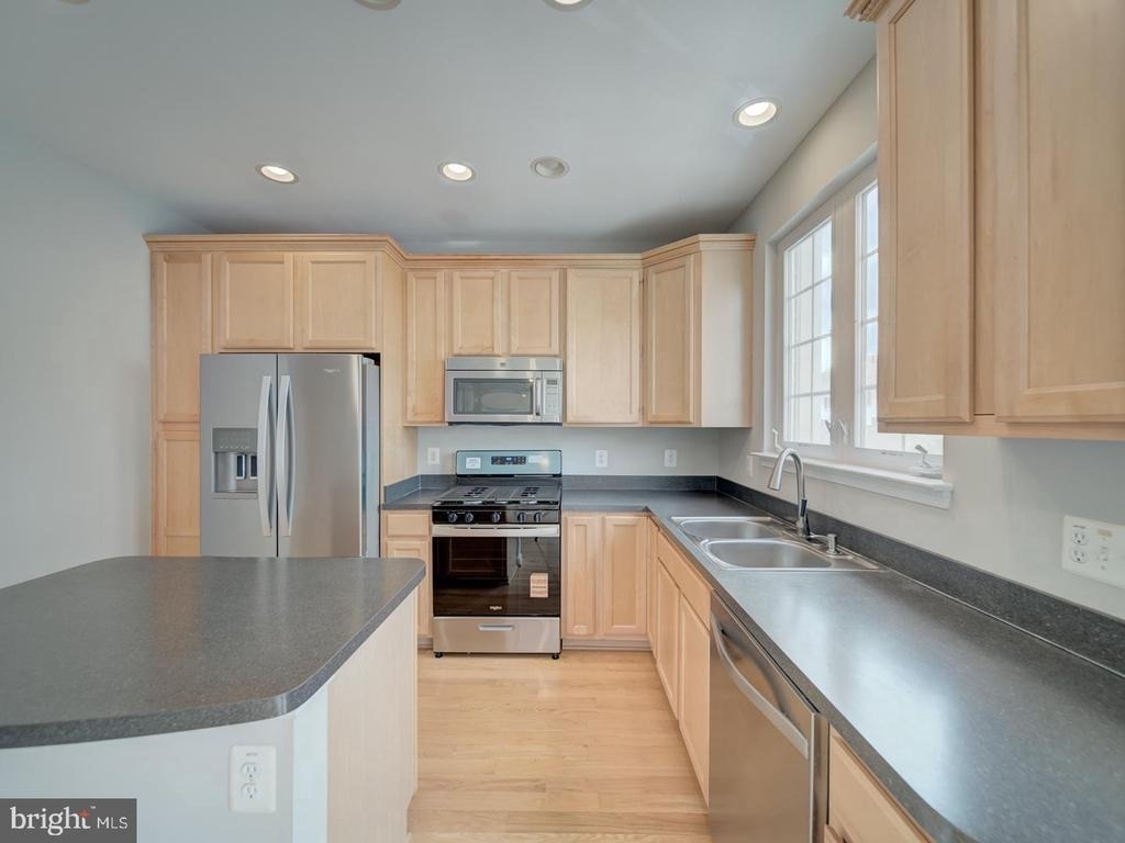 22942 Rose Quartz Square - Photo 37