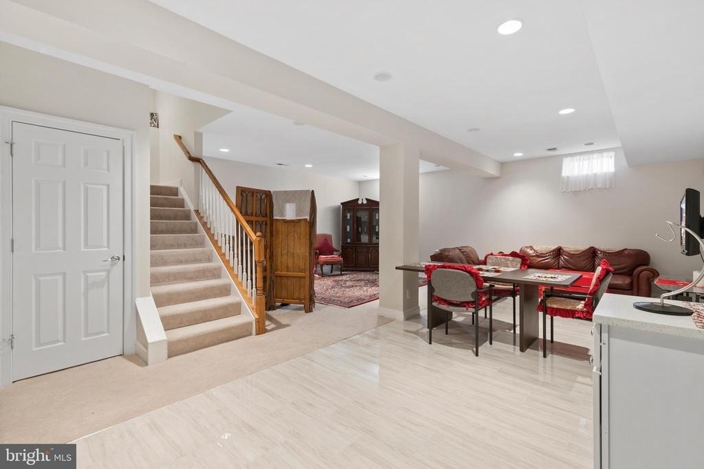 43610 Aldie Mill Court - Photo 4