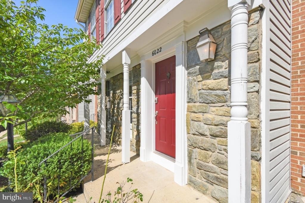 6022 Phlox Court - Photo 1