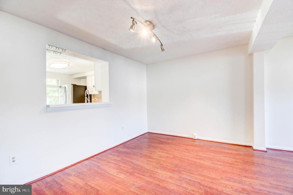 6022 Phlox Court - Photo 6