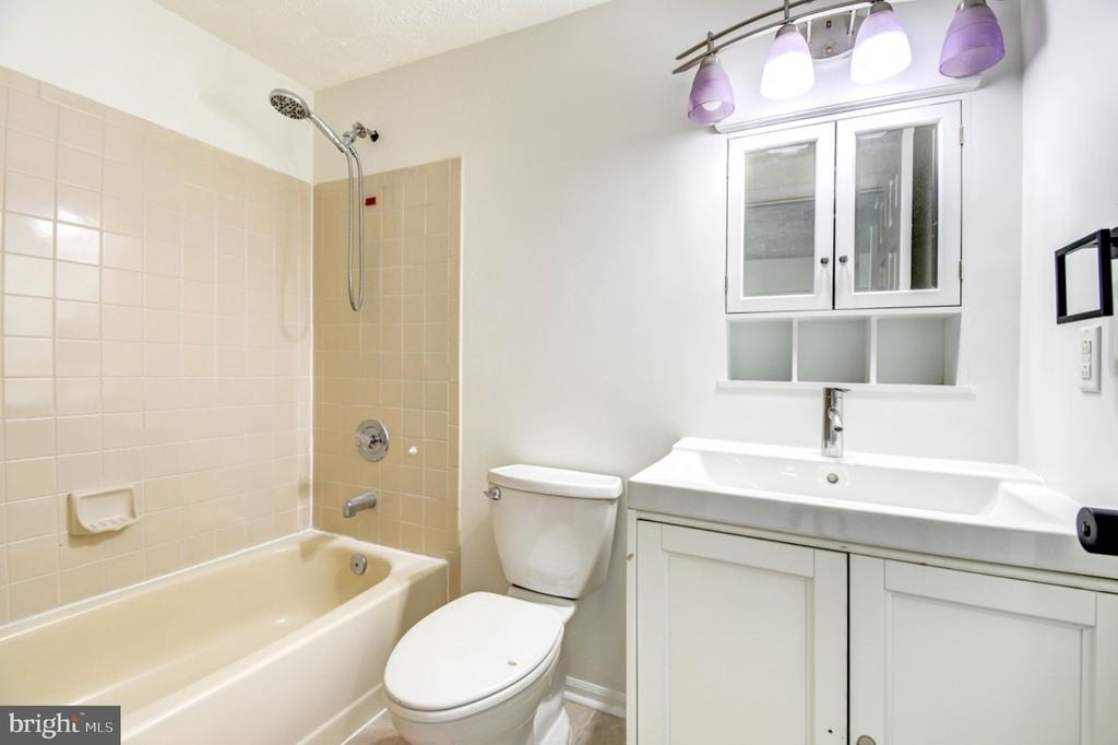 6022 Phlox Court - Photo 15