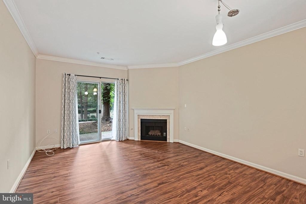 2204 Westcourt Lane - Photo 4
