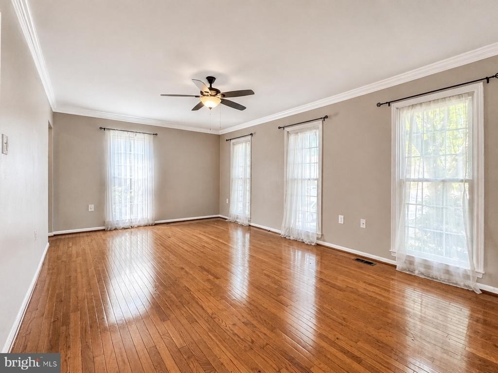 4513 Shoal Creek Court - Photo 5