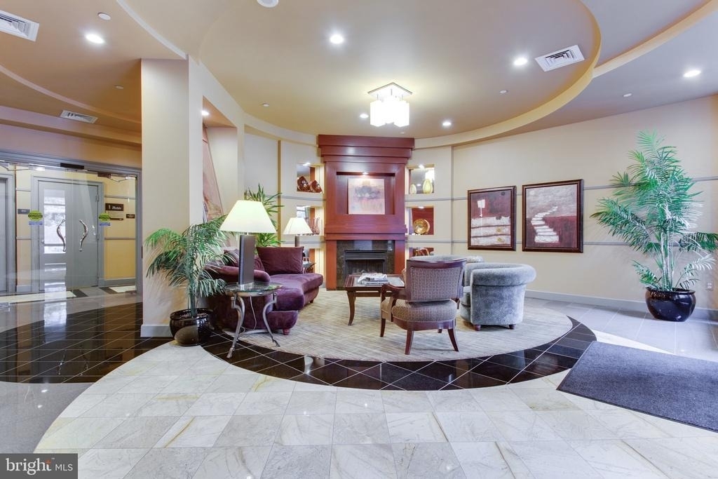 1000 N Randolph Street - Photo 25