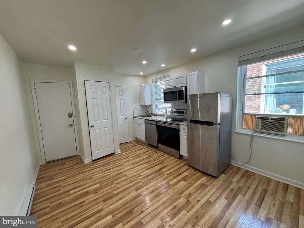 121 N. 21 Street N - Photo 0