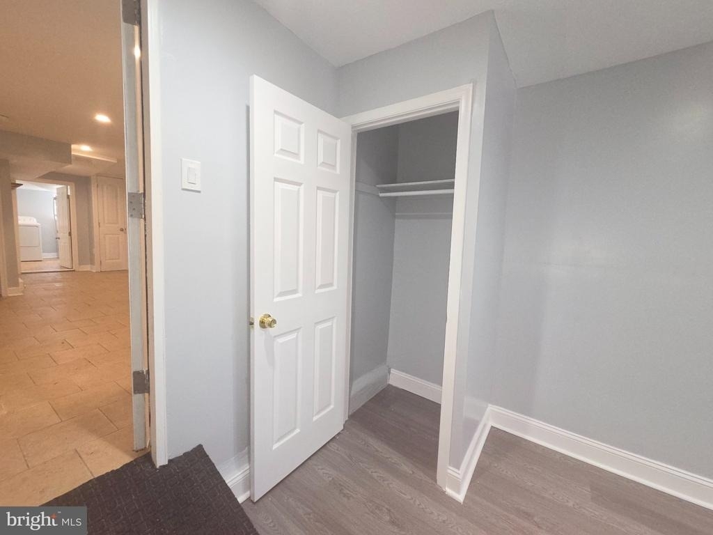 5857 Warrington Avenue - Photo 6