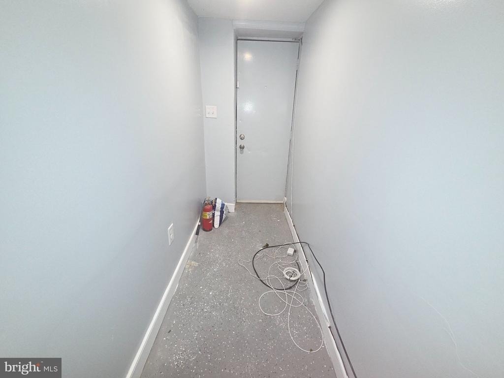 5857 Warrington Avenue - Photo 2