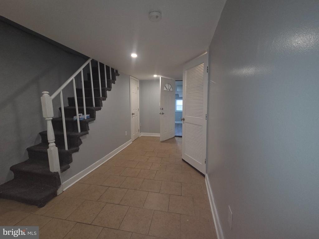 5857 Warrington Avenue - Photo 7
