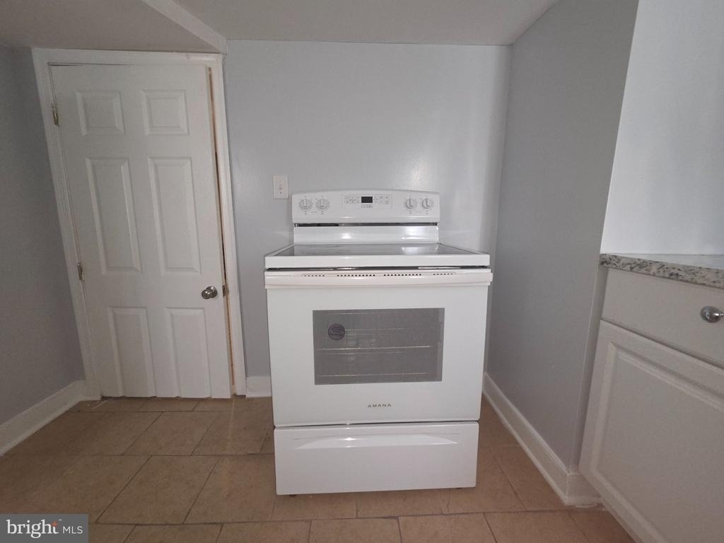 5857 Warrington Avenue - Photo 16