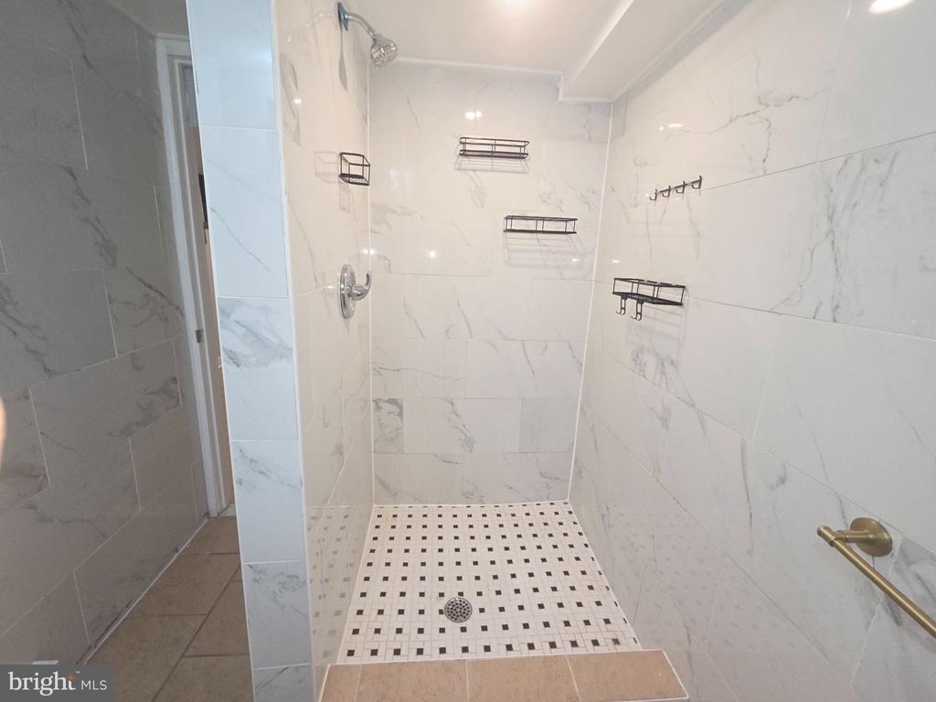5857 Warrington Avenue - Photo 10