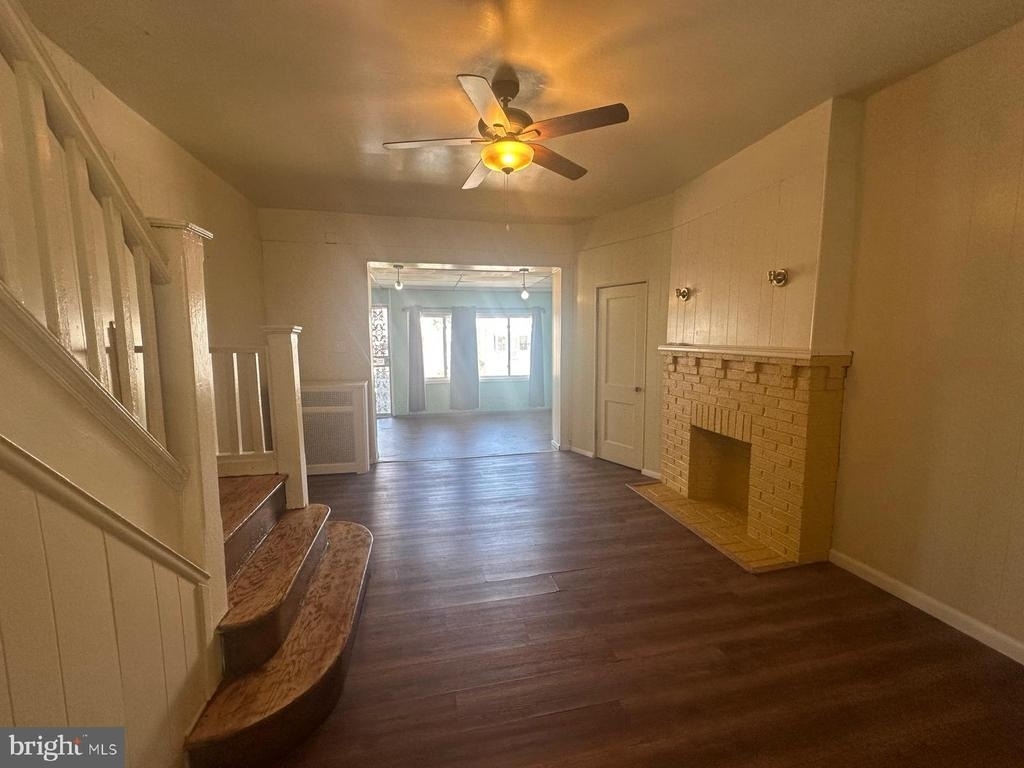 5628 Warrington Avenue - Photo 0