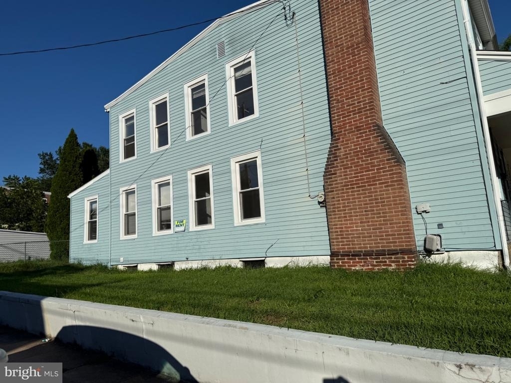 220 10th Street - Photo 16