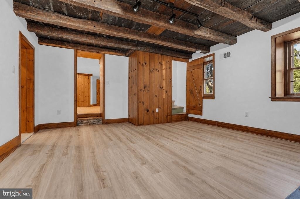 4 Leedom Place - Photo 11