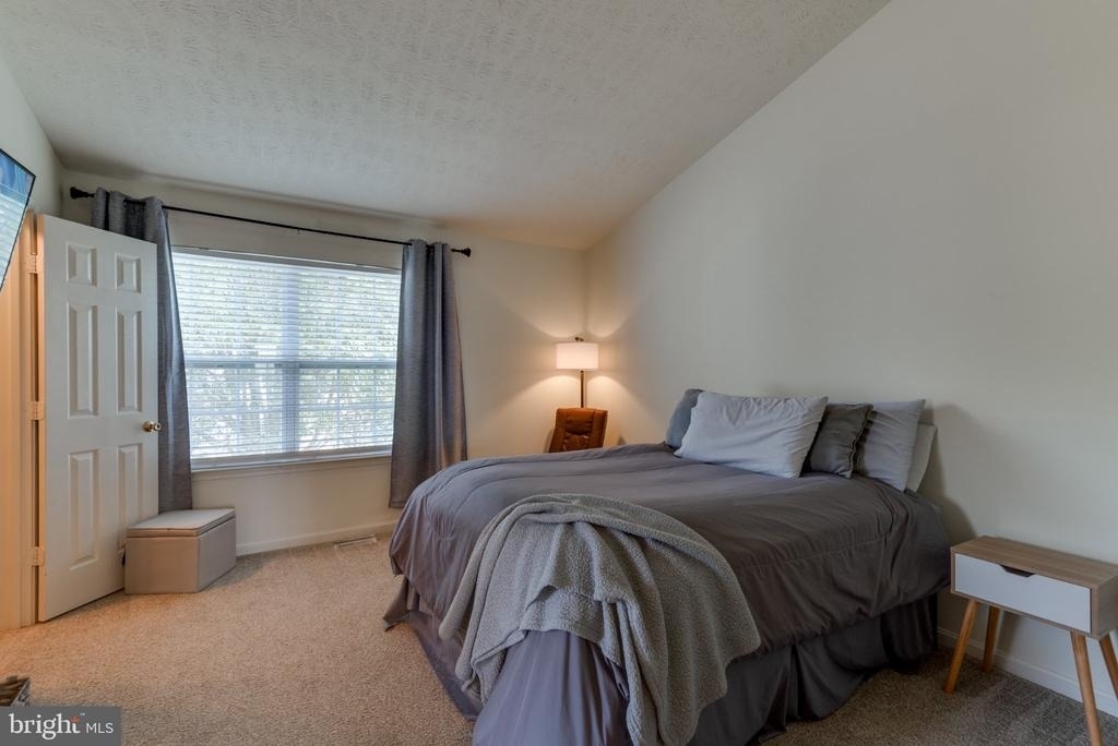 22082 Saint Clements Circle - Photo 19