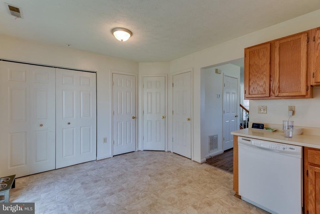 22082 Saint Clements Circle - Photo 10