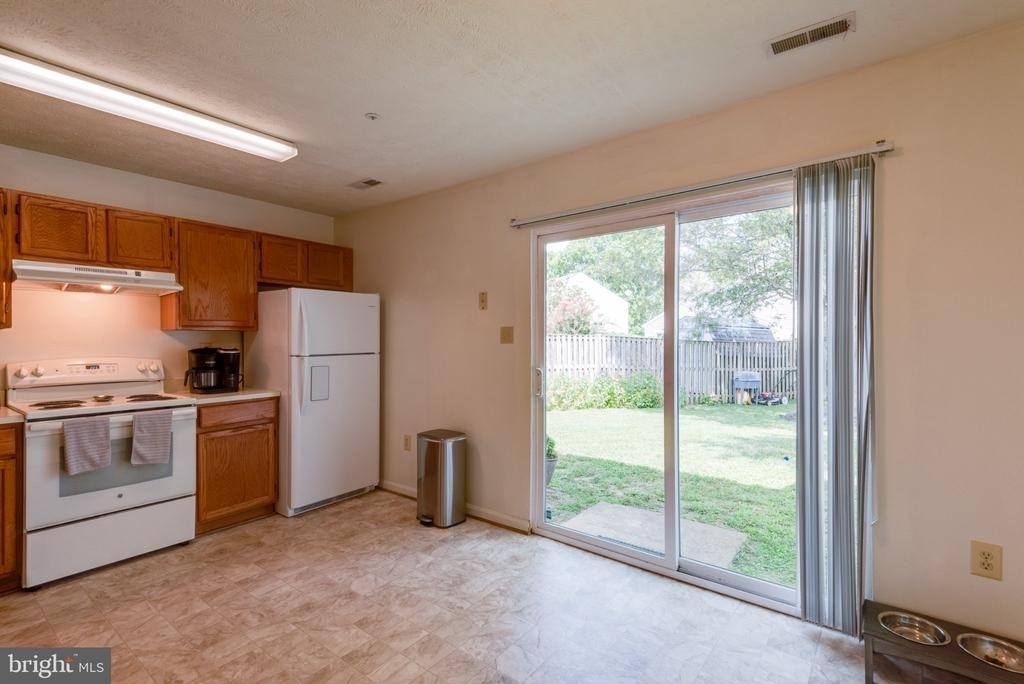 22082 Saint Clements Circle - Photo 11