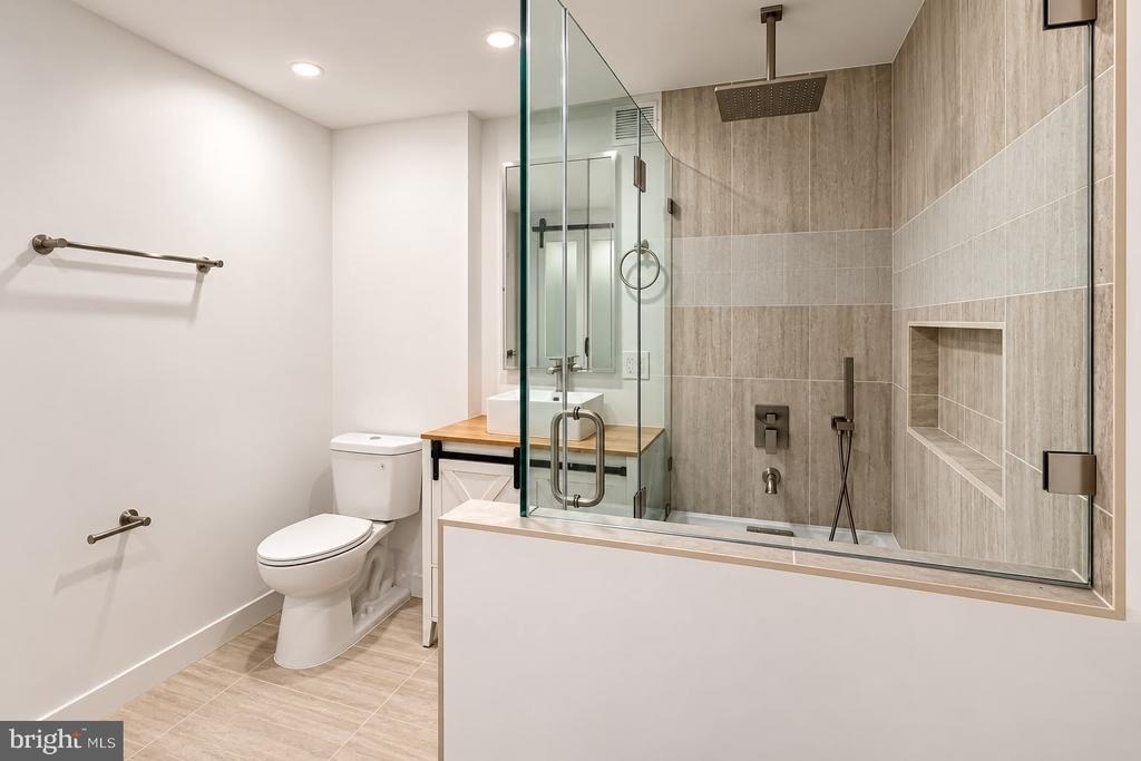 11801 Rockville Pike - Photo 4