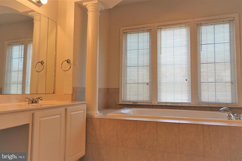 1115 Crestfield Drive - Photo 16