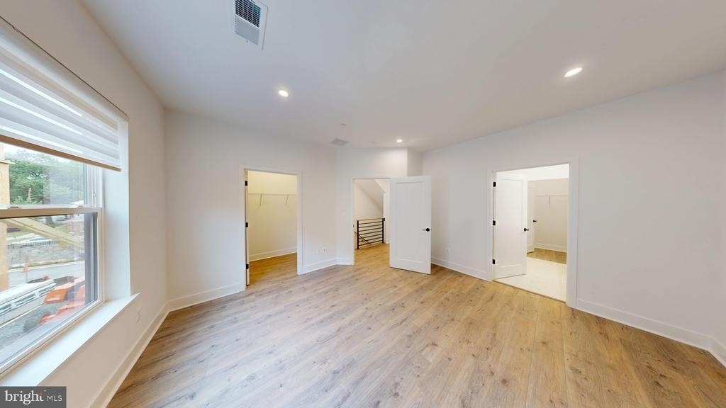 5617 Vermillion Circle - Photo 11