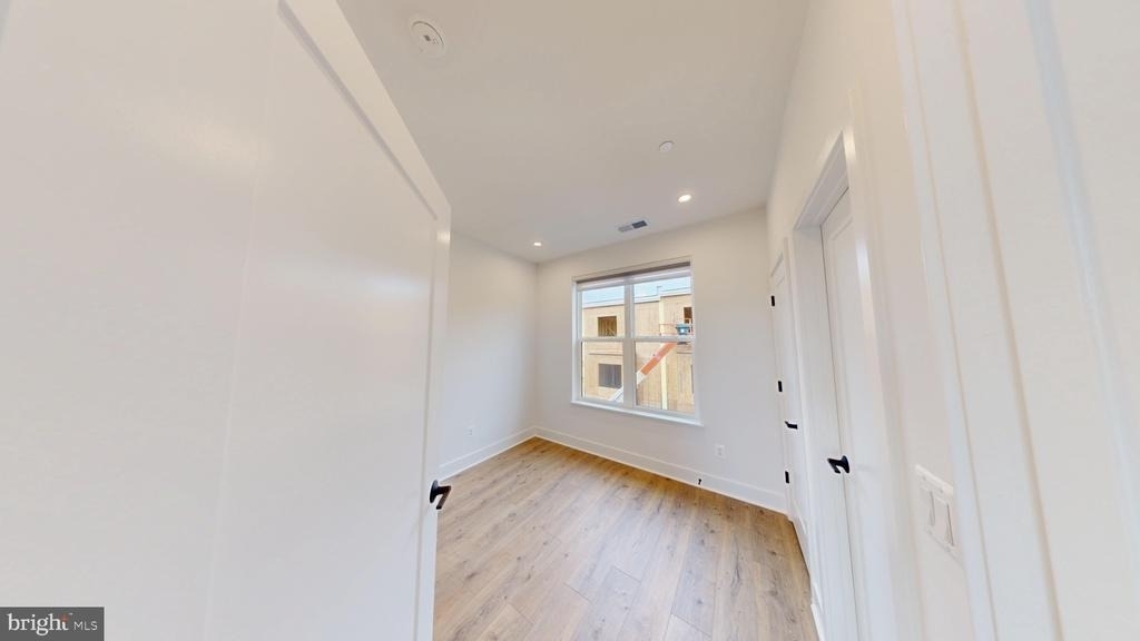 5617 Vermillion Circle - Photo 17