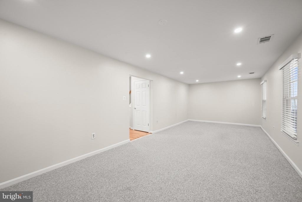25 Tivoli Lake Court - Photo 20