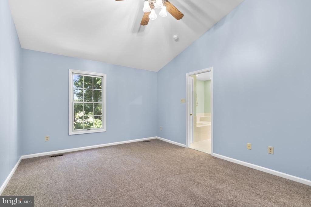 8710 Birkenhead Court - Photo 19