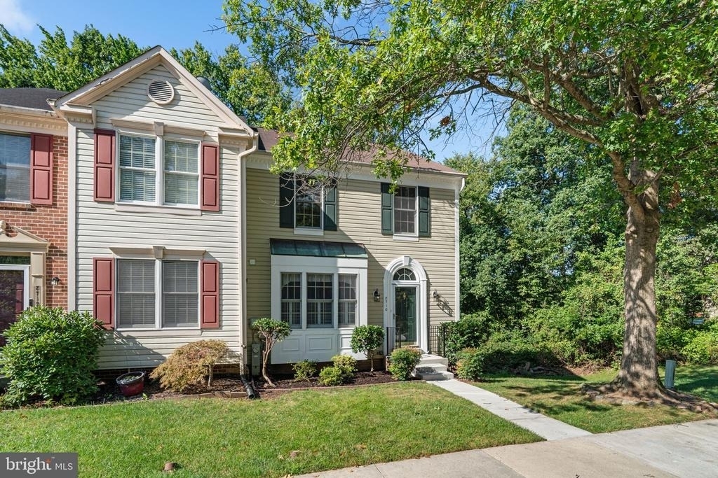 8710 Birkenhead Court - Photo 3