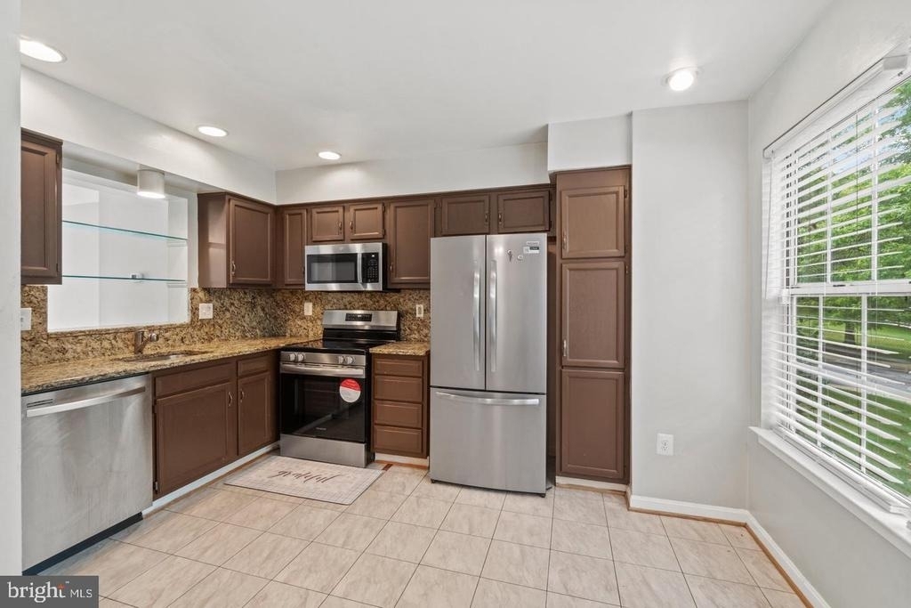 8604 John Ellicott Court - Photo 2