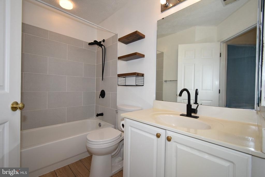 6617 Cambria Terrace - Photo 9