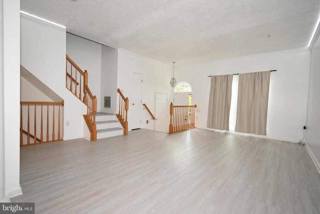 6617 Cambria Terrace - Photo 14