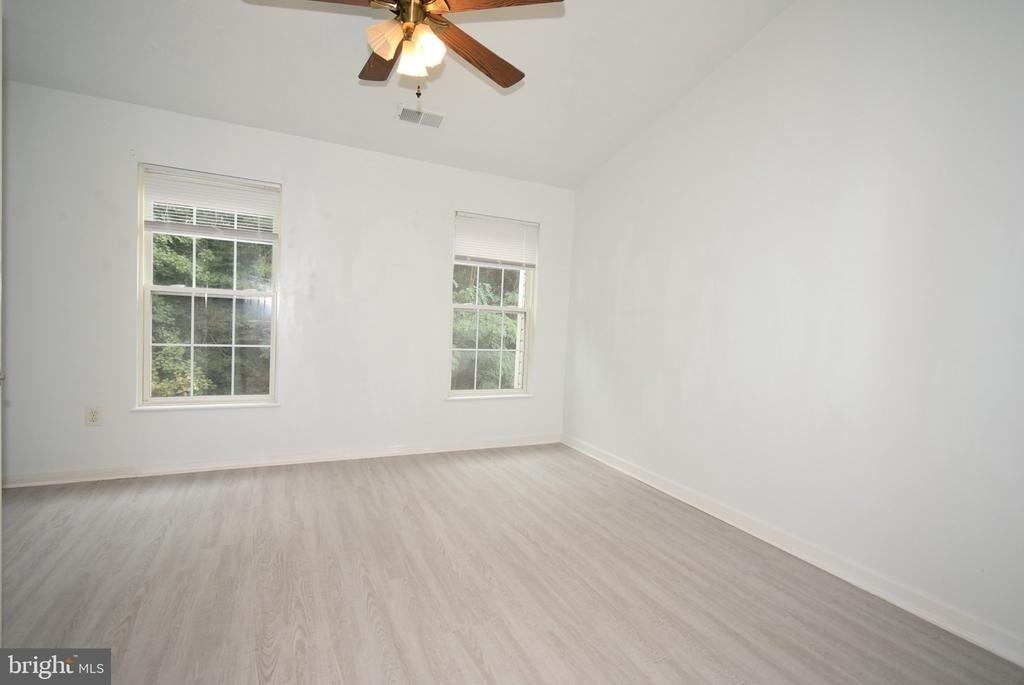 6617 Cambria Terrace - Photo 19