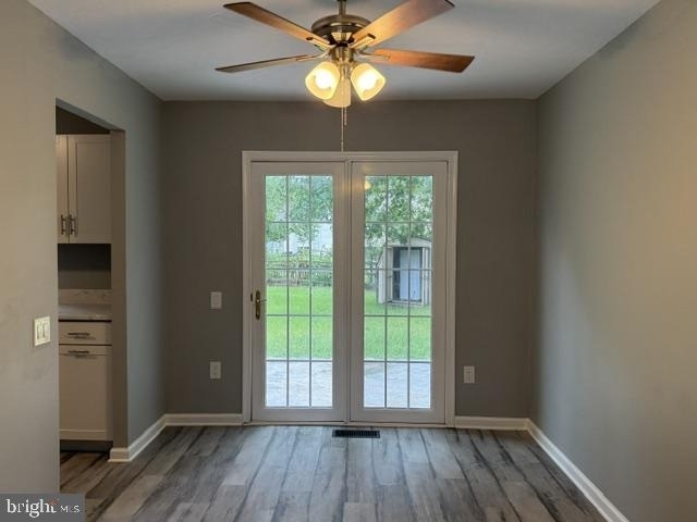 1038 Bannister Circle - Photo 3