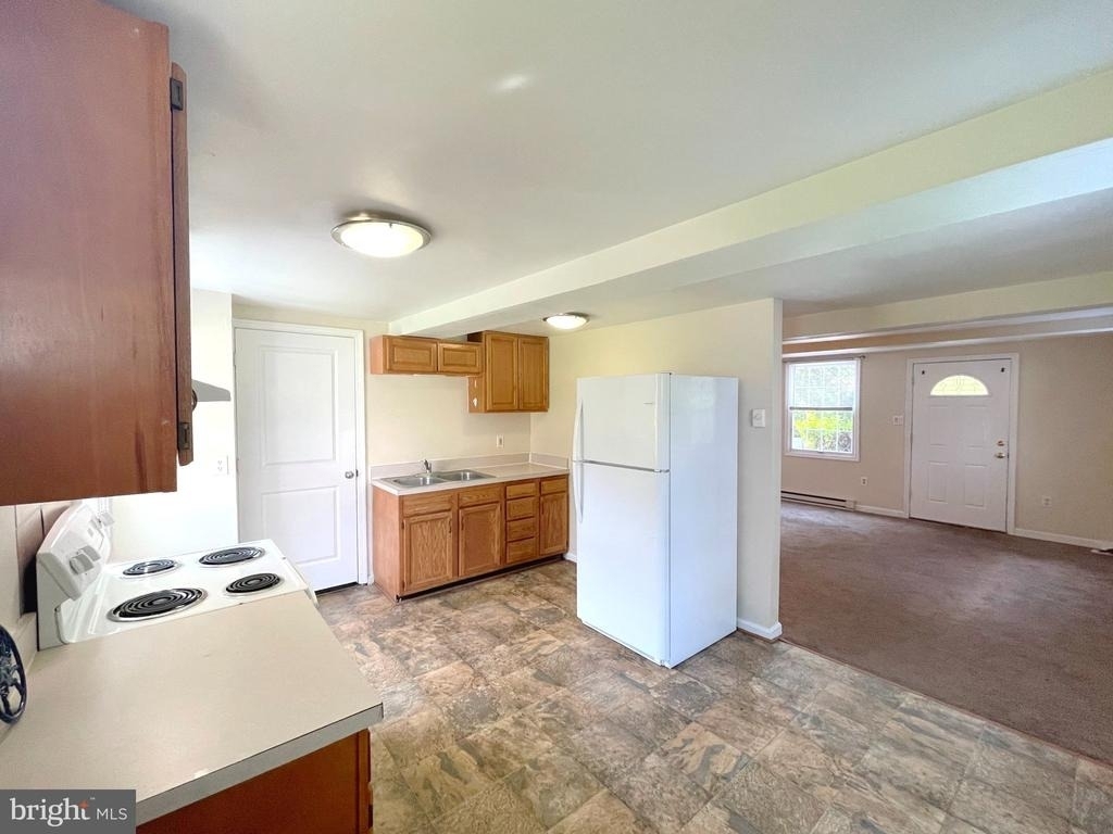 490 Coster Road - Photo 5